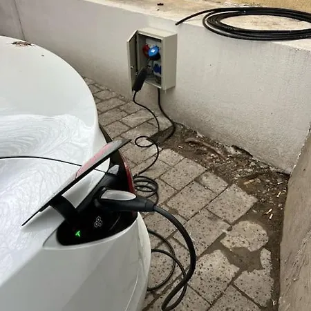 Unlock Apartment, Free Parking Апартаменти